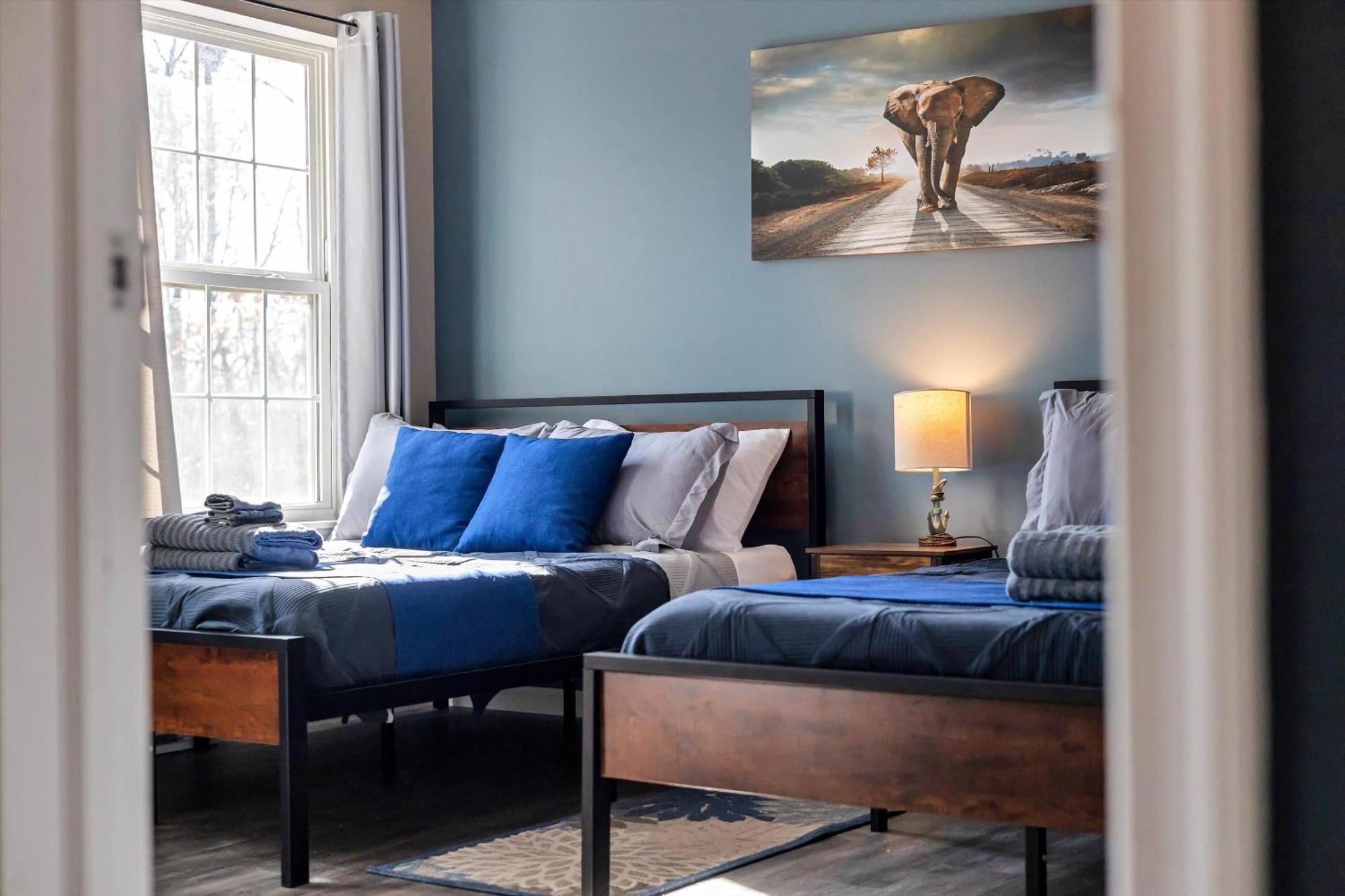Cheerful Large Bdr & Loft - Game Holiday home *