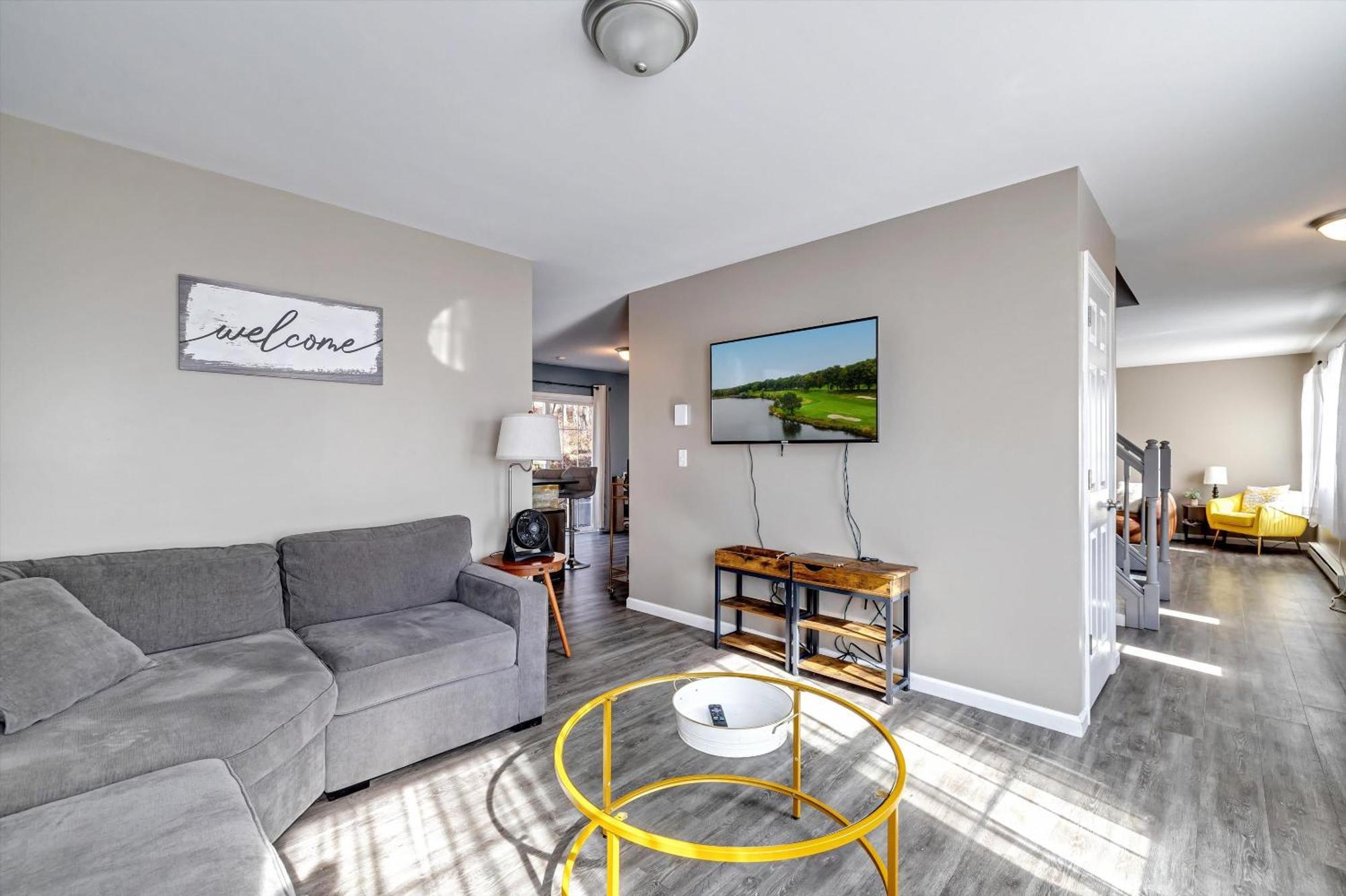 Cheerful Large Bdr & Loft - Game Albrightsville